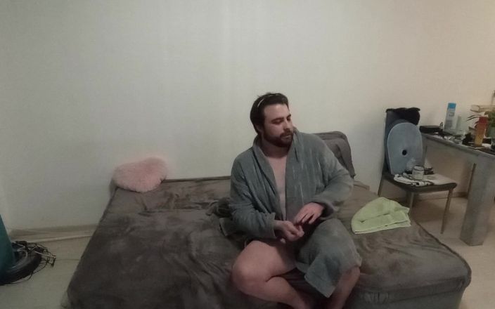r0xy: 最好的双性恋戴绿帽子四人组捷克派对