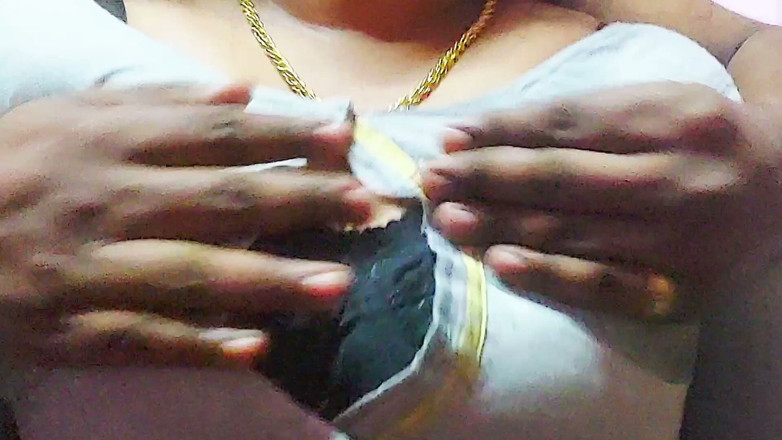 Divya Kaur: Fucking a Desi Stepsister - New Indian Hot Sex Video Release
