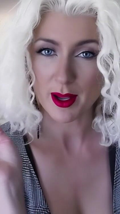 Hello (PussyGalorious) Hello (PussyGalorious)