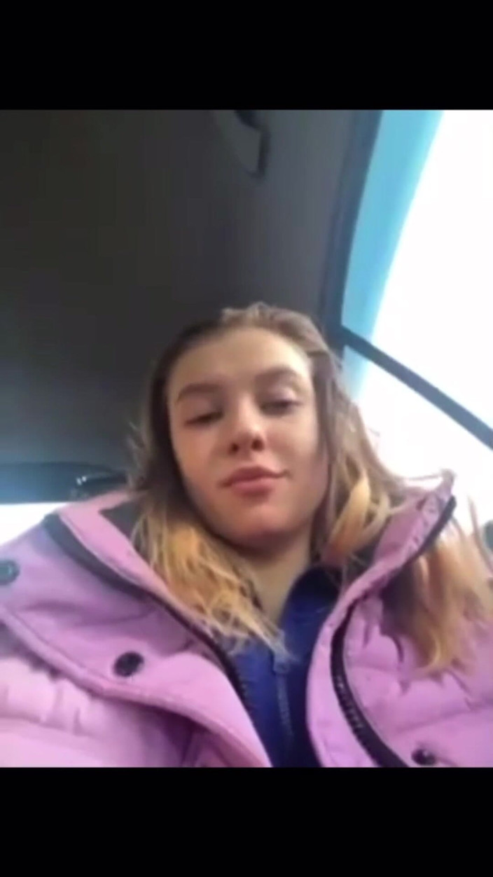 JuiceLussie: Blonde Girl Masturbate and Vibration in the Taxi