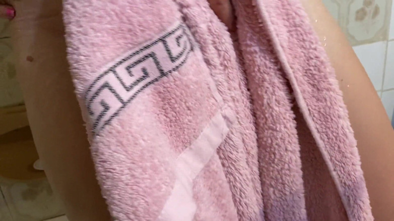 Cuteblonde666: My hairy bush slave