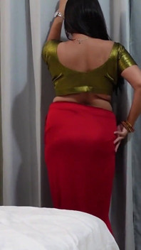 Sexy indická tetička Sex s Desi Halenkou