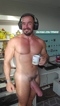 Gamer Guy with a Big Cock