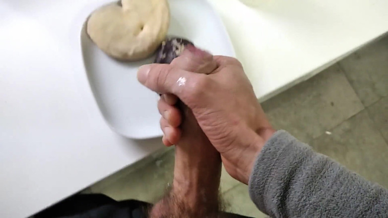 Elvissc: Very Dirty Boy I Prepare a Special Breakfast for You,...