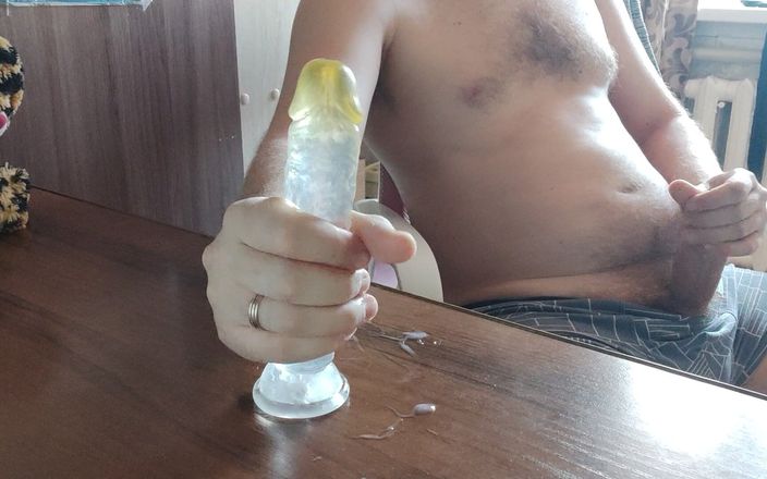 My dick fantasies: Chupando um vibrador em Meu Esperma