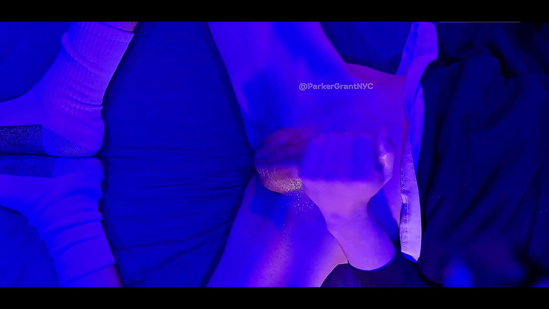 Parker Grant NYC: Yardım Eli Kullanabilir miyim... veya İki