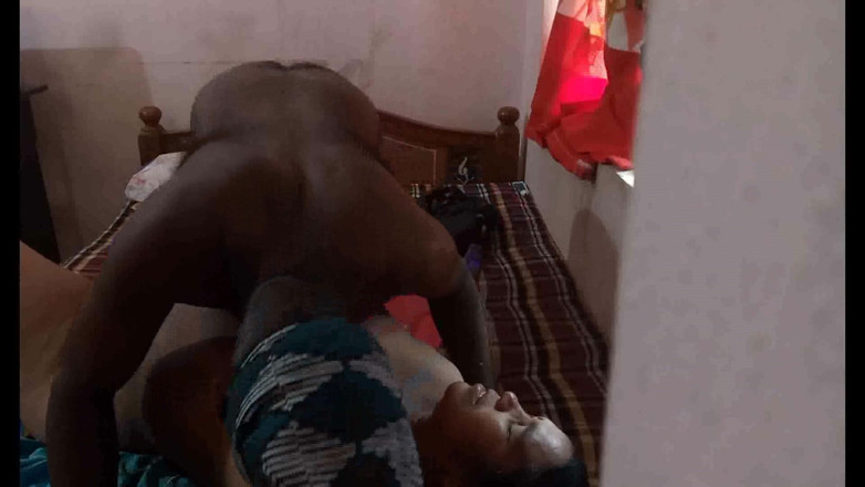 Desi mature: Makcik putih bersusu seksi India seks buatan sendiri terbaik