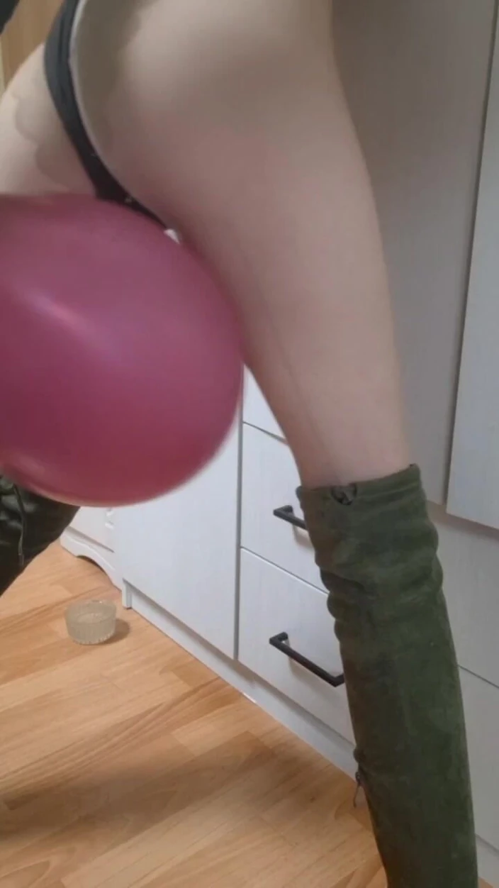 Sakura Is Blooming, and Elza Kom Is Rubbing Her Ass