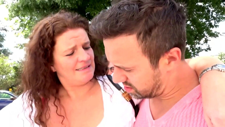 Deutschland porn: Přírodní velká prsa baculatá milfka šuká