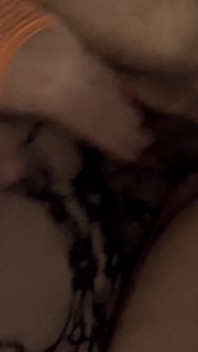 Ściskanie moich dużych cycków ssanie mojego dildo różdżki stymulacji orgazmu