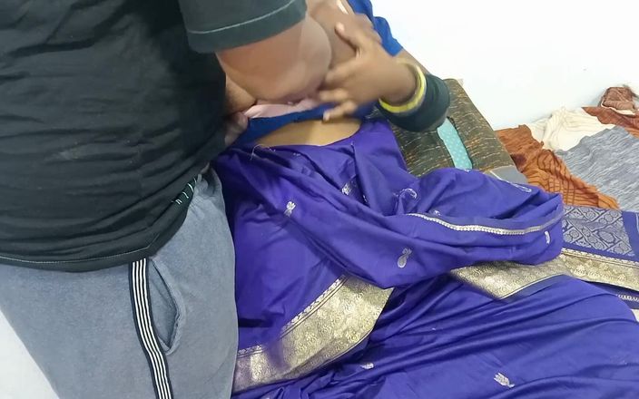Veni hot: Tamil ev hanımı kocasının arkadaşının göğüsleriyle seks yapıyor ateşli sakso...
