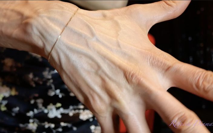 Rebecca Diamante: Duże i liczne żyły w moich rękach, nawet poruszające się jak...