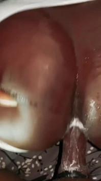 Ich habe meinen chef zur beförderung ficken lassen, nachdem ich ihm einen schlampigen blowjob gegeben hatte und ihn mich im doggystyle roh ficken ließ