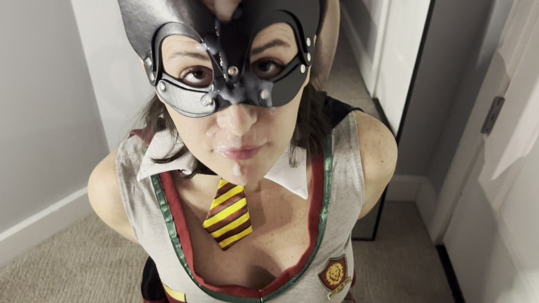 gabriellablows: Hermione Sucks Cock