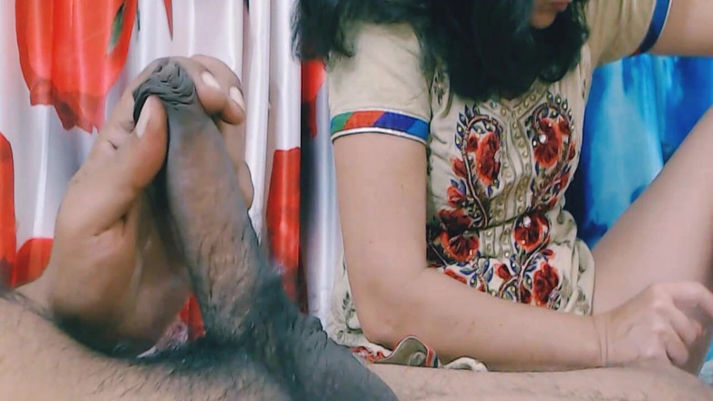 Bolly Karma: Macecha je nadržená a nech mě ji ošukat