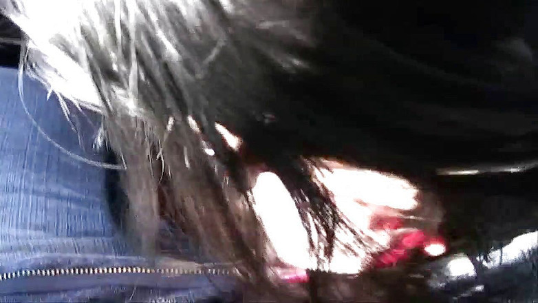 Slutty Milf: Брюнетка с большой задницей получает теплую порцию спермы в ее симпатичный рот