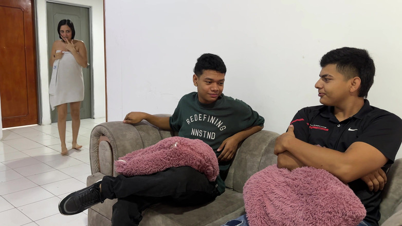 ManuelaAlvarez: Am făcut sex cu logodnica celei mai bune prietene pe...