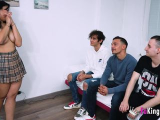FAKings: Lara cruz mengajari beberapa teman muda cara menyetubuhi bintang asli....