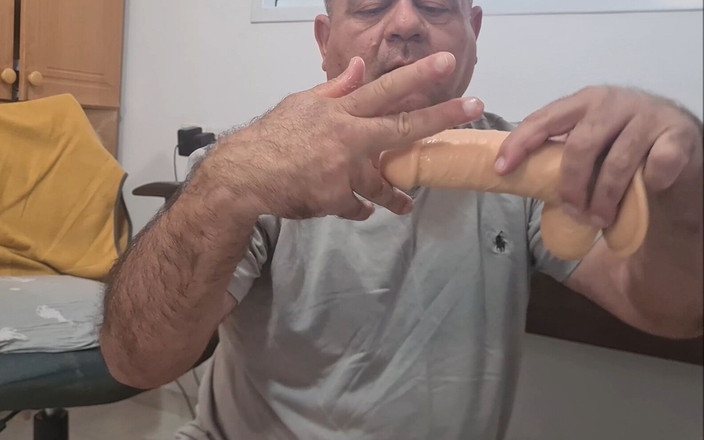 Ilovetobenaked: Pozdní noční hrbání, sání robertku a dojení.