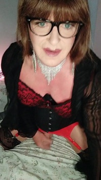 Huge Cum Crossdresser