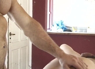 Bareback TV: Escena gay militar caliente