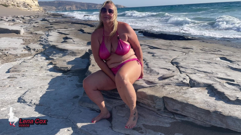 Lena Cox: Bikini Nympho Masturbates on the Beach - Risky Squirting Orgasms