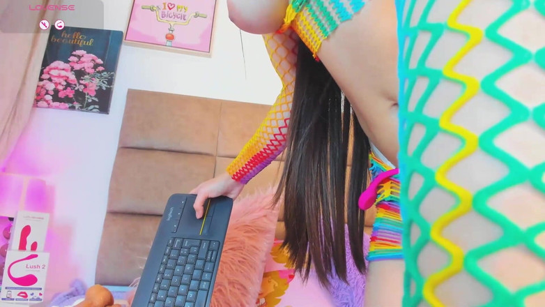 Miajacksonn: Je Suis Seule À La Maison Et Je Ne Supporte Pas...