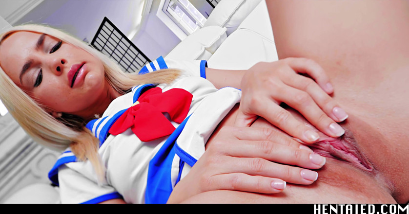 Hentaied: Hentai kehidupan sebenar - awek anime blonde comel Ahegao melancap dengan...