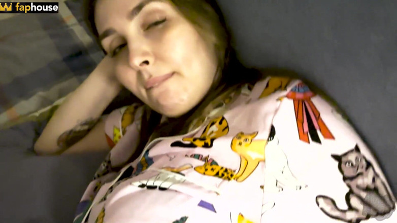 Alina Rai: Трахав мачуху в чорну дірку, поки батько на роботі