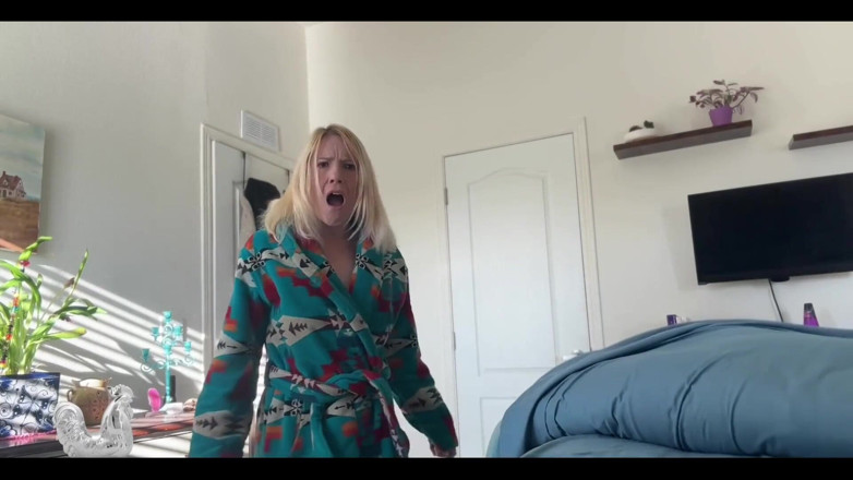 Jane Cane: Ma belle-mère devient ma pute à bite