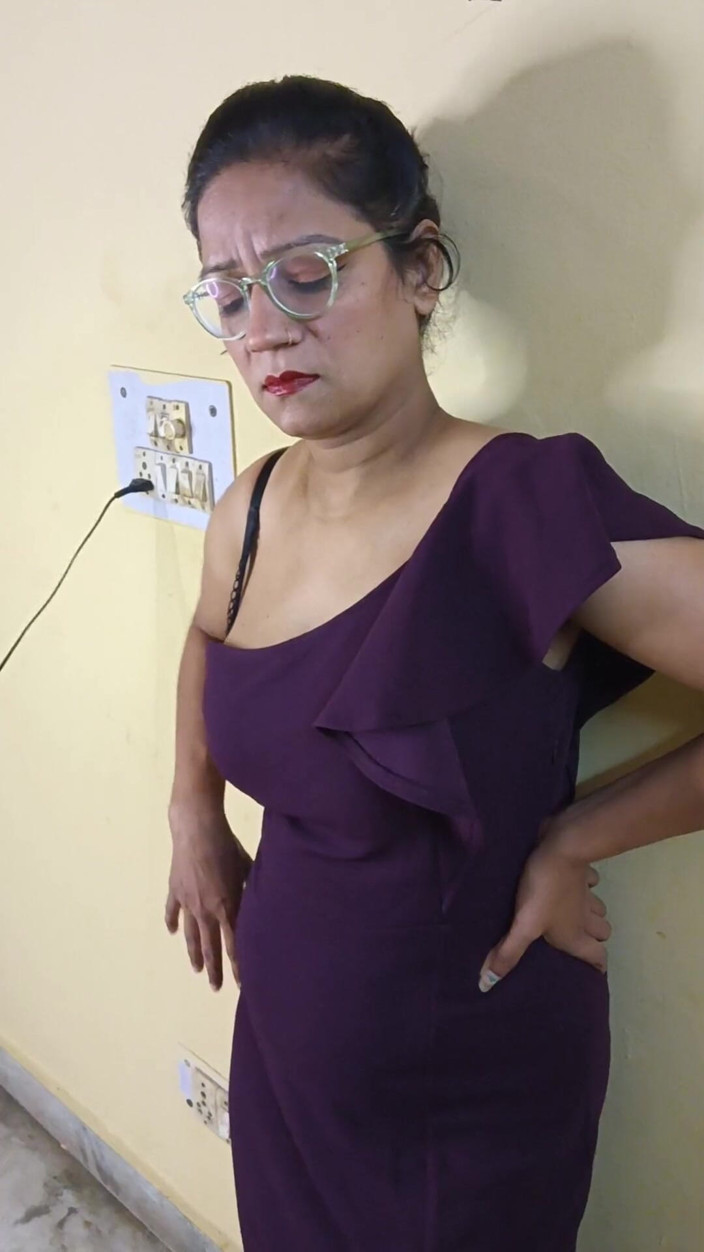 lust of milf: Cikgu tuisyen Kiri Raushan