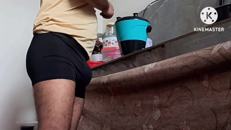 Desi__Panda: Heteroseksüel arkadaş ilk kez iç çamaşırlı büyük canavar yarakla