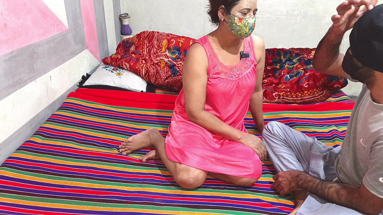 Pakistani CoupleX: Індійська дезі бхабхі трахнула свого чоловіка раком з хінді аудіо х сексом