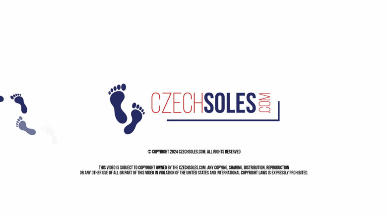 Czech Soles - foot fetish content: Spalma la lozione sulle mie suole e dita lunghe, punto...
