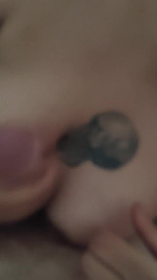 AmateurSex95: Ik hou van pijpen met mijn grote tieten