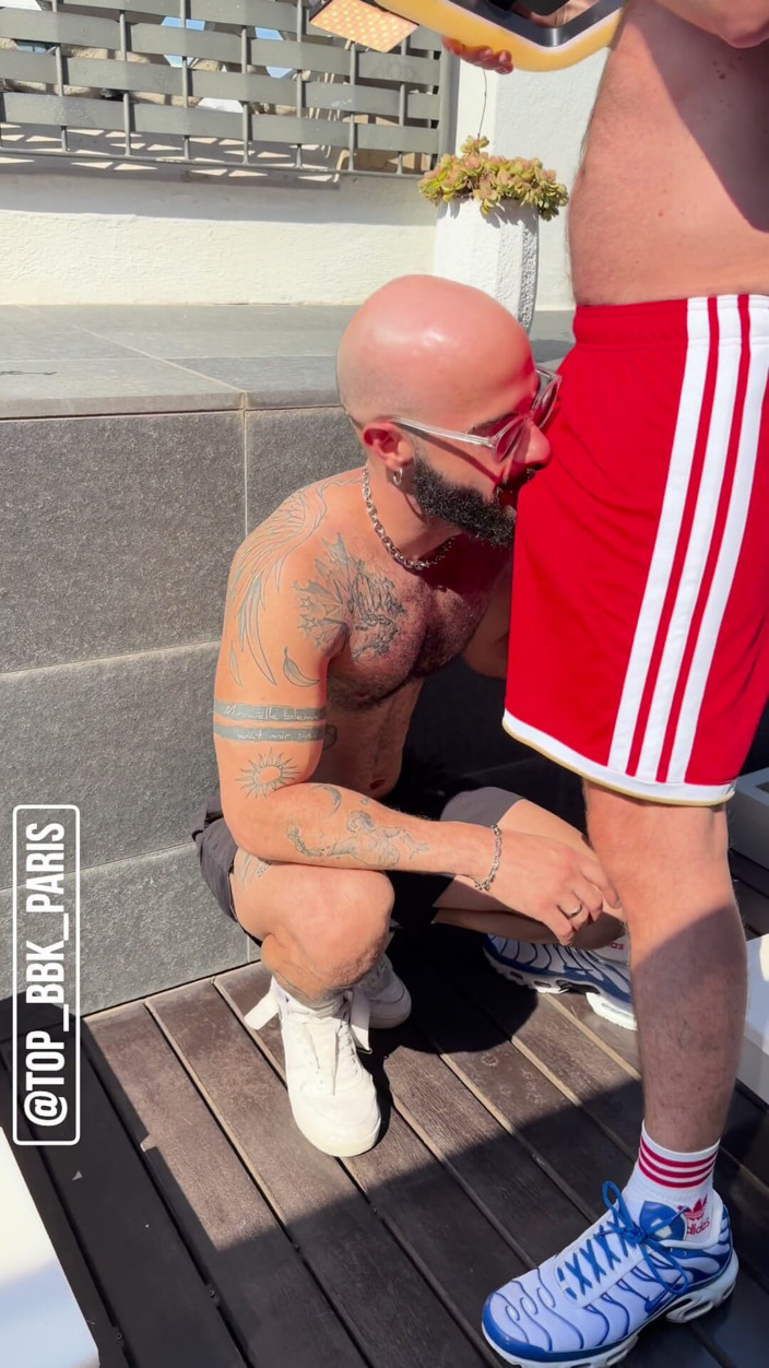 Charlie Ferreira: Kale sexy jock met bril wordt geladen door drie toppen...