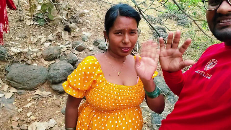 Premi pooja: Gadis desi dehati yang lebih muda lagi asik