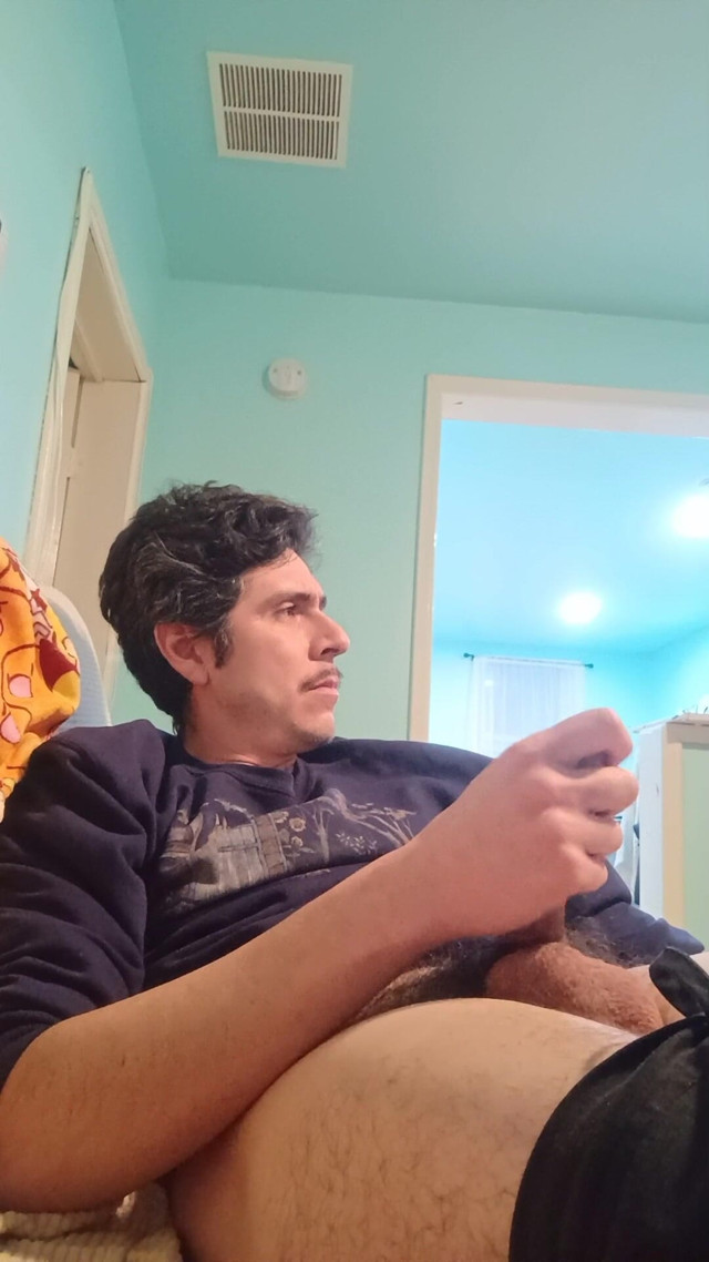 Cozy Masturbation Handsome Big Dicked stepdaddy (TabascoJake)