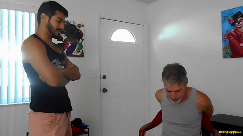 Man Puppy: Checche si fanno solleticare