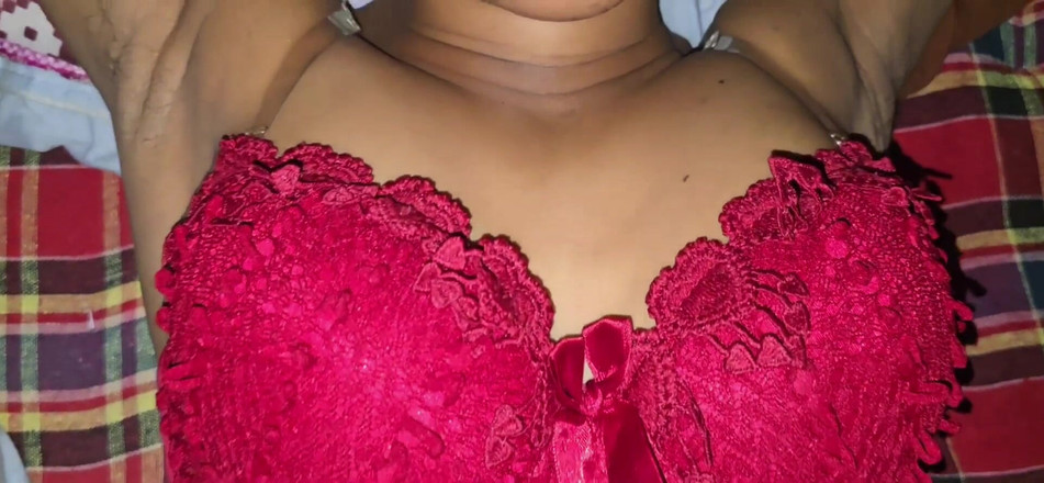 SafeRosebush8: Prstění v mé přítelkyni Vegina a vyšla z toho spousta...