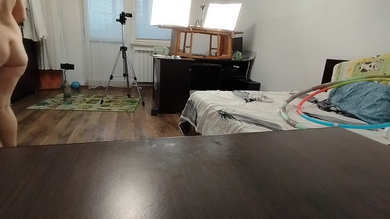 Amateur_MS: Sexy Moglie Si Allena a Casa Nuda. La Mora Sexy...