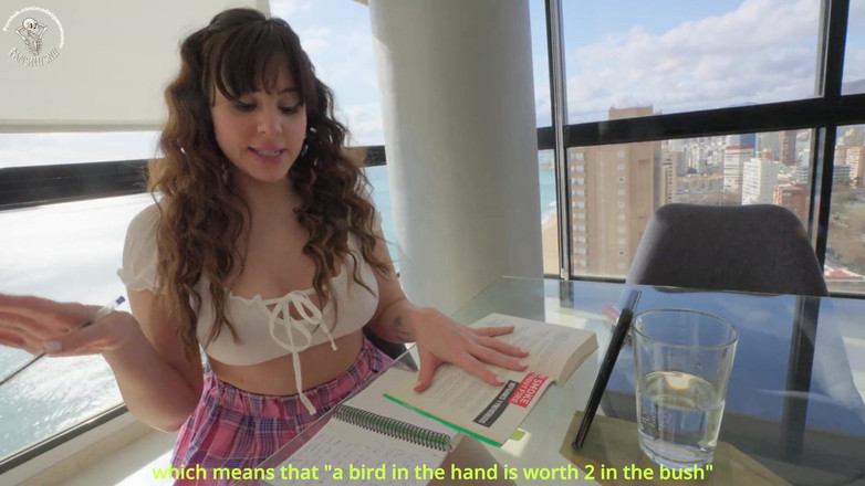 Pamsnusnu: Rakan sekelas saya Datang Belajar Espanglish Dan Kami Akhirnya Berkongkek