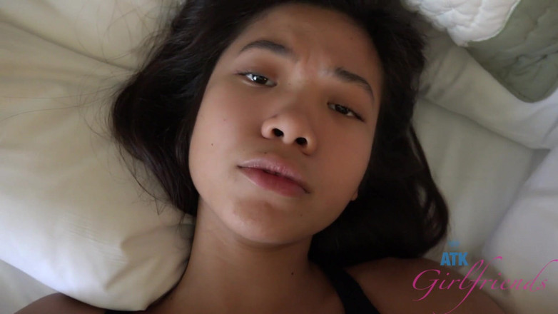 ATK Fans (Girlfriends): Liburan virtual - tonton video gadis-gadis ini muncrat sampai banjir