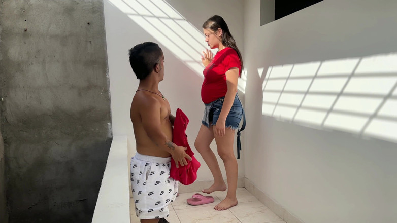 Julianaburning: Chị kế mang thai giàu có của tôi đồng ý làm tình...