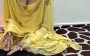 Saara Bhabhi: Hindi sex story roleplay - indyjska gorąca przyrodnia siostra rucha się...