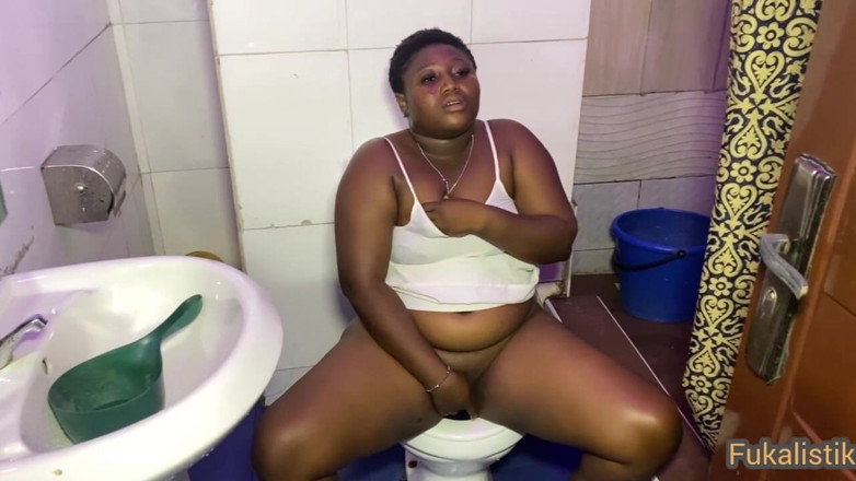 Fukalistik: Horny Pervert Caught Landlords Horny Girl Masturbating in Toilet and...