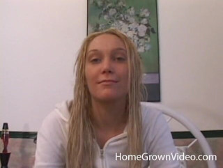 Homegrown Solo Babe: Nervous Kailey spreads and jerks her trimmed pussy