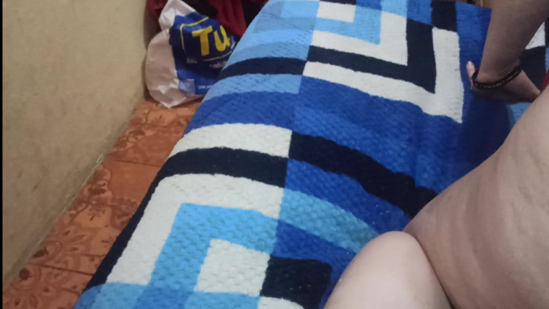 HornyCouple69x: Treinando a bunda da minha esposa