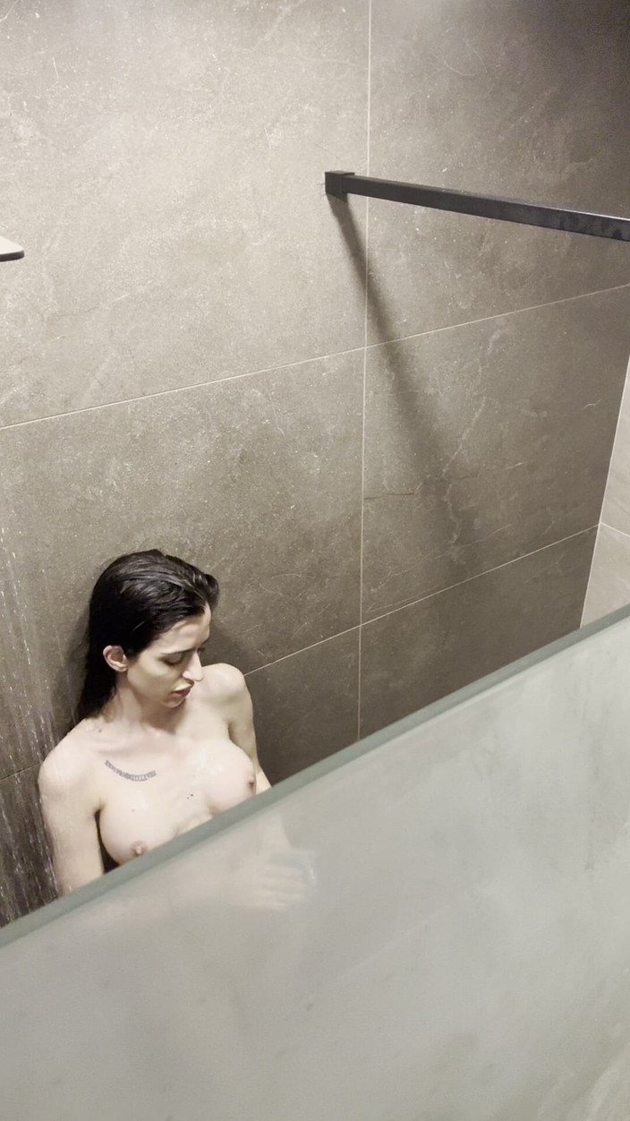 silicone_brunette: 私のバスルームのカメラ