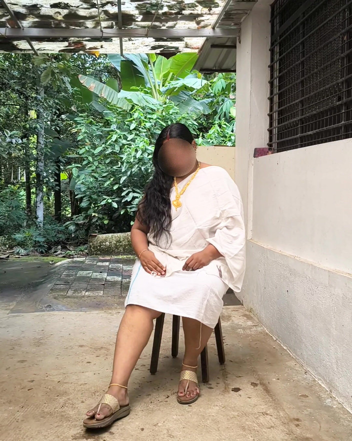 Anne Ipe: Desi Girl in Topless Sexy Photoshoot, After Shoot Picture